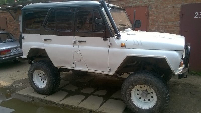 УАЗ 3151 Хантер цвет белая ночь