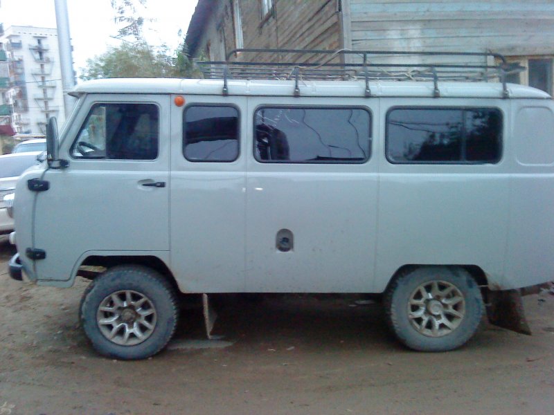УАЗ Буханка 2010 белая ночь