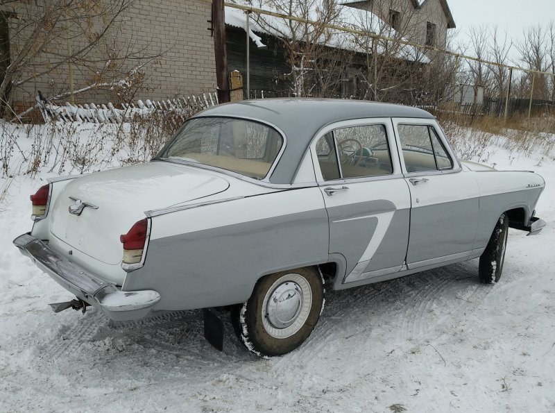 ГАЗ 21 белая ночь