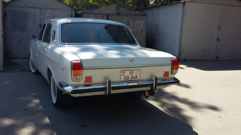 ГАЗ 24 белая