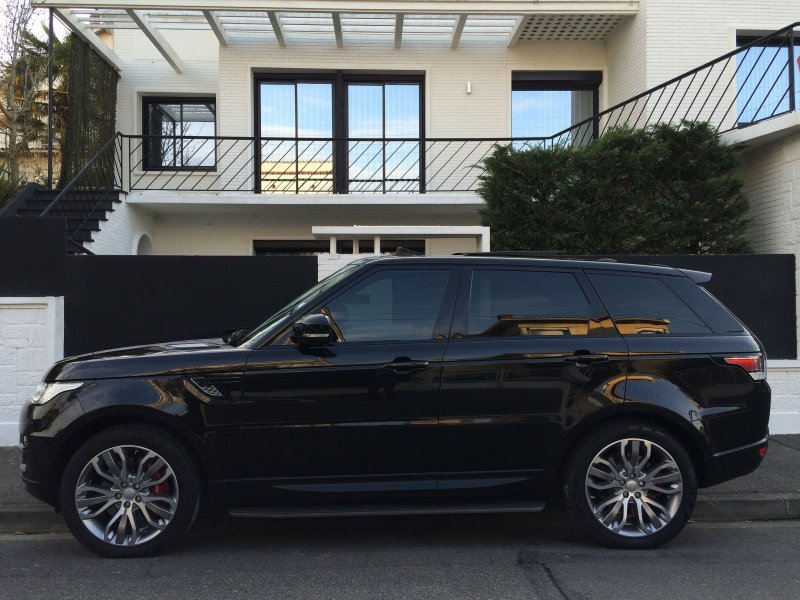 Range Rover Sport черный