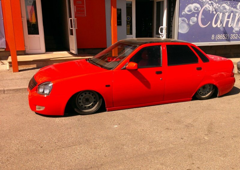 Лада Приора заниженная