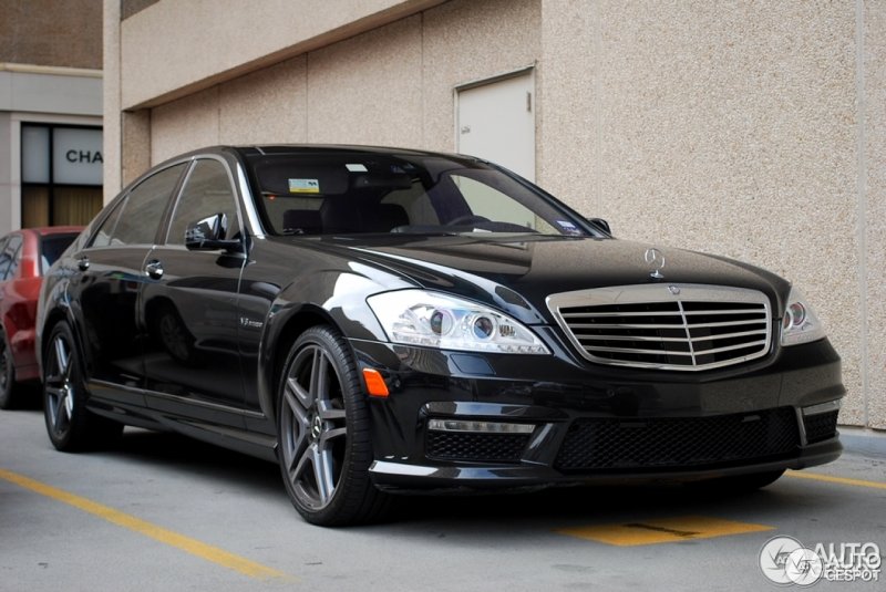 Mercedes Benz 221 AMG