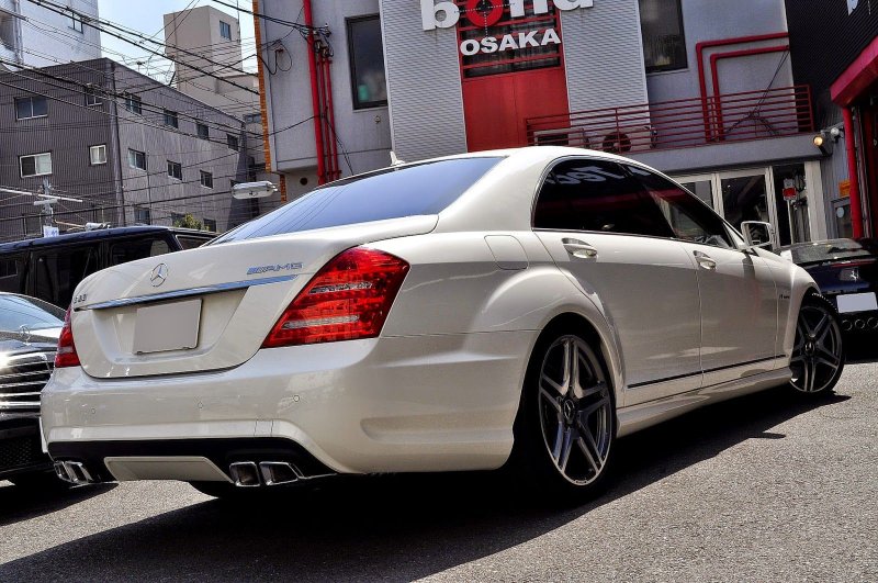 Мерседес 221 6.3 AMG
