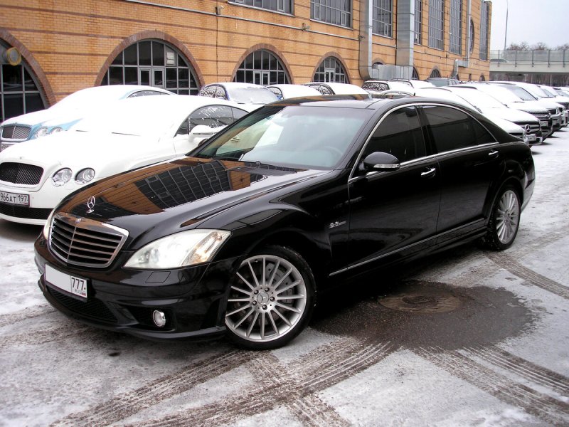 Mercedes Benz w221 Black