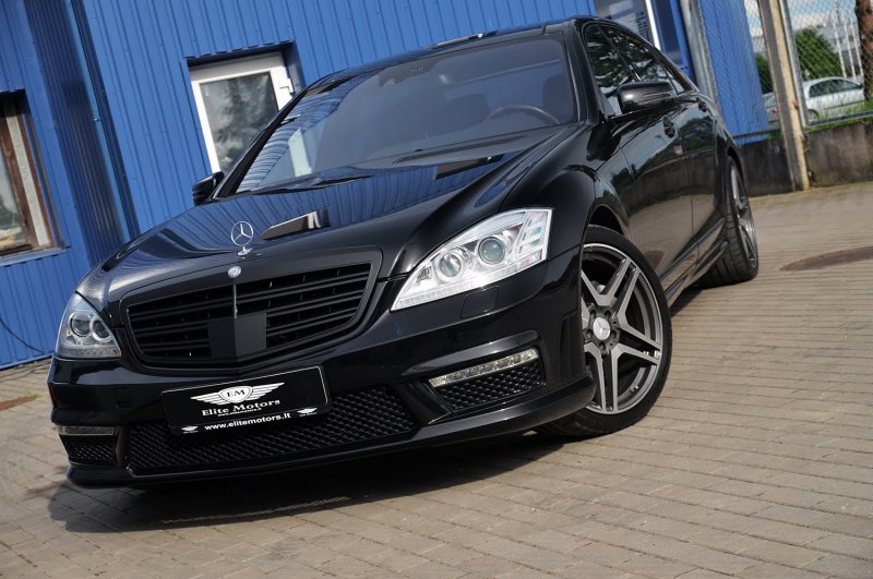 Mercedes 221 AMG
