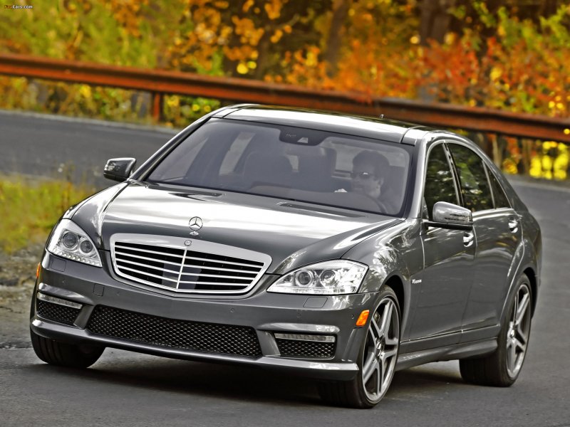 Мерседес s63 AMG 221