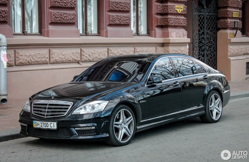 Mercedes s63 AMG w221