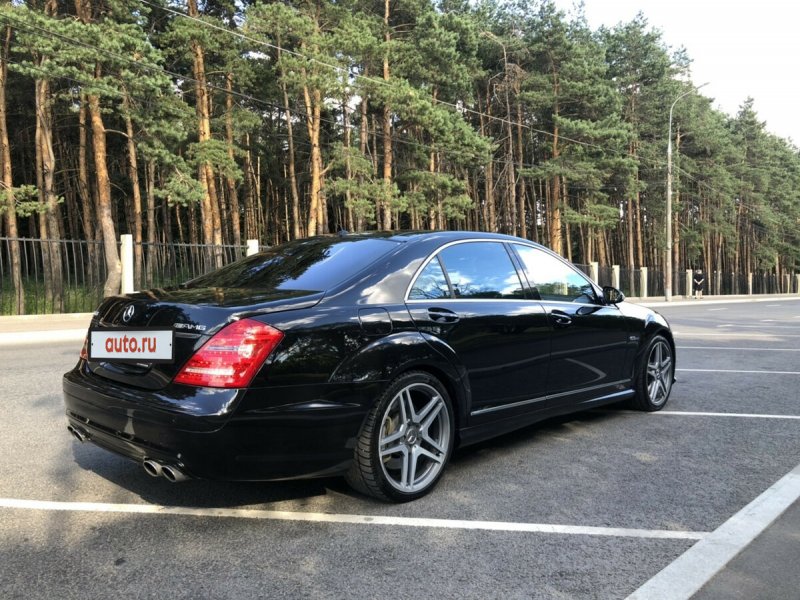 S class 221 AMG