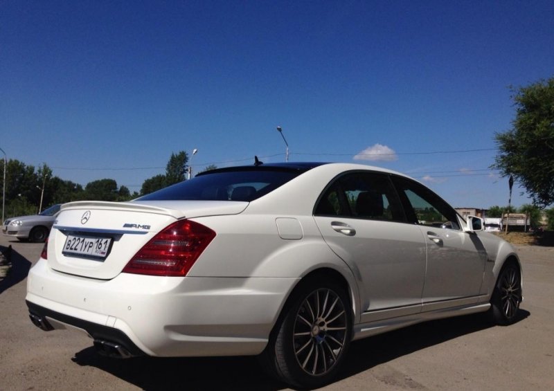 Mercedes w221 AMG белый