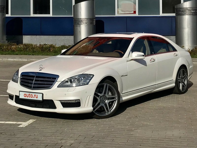 Mercedes Benz 221 AMG