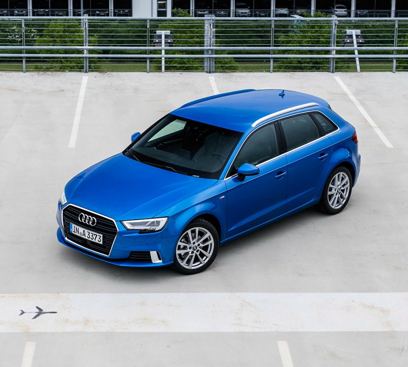 Audi a3 Sportback синий