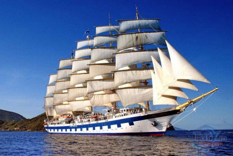 Круизный парусник Royal Clipper