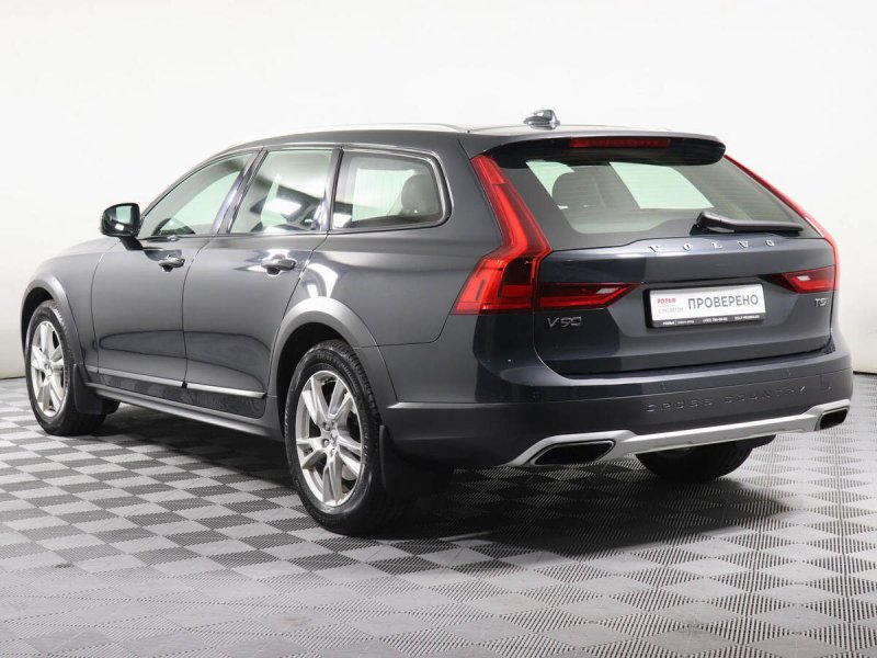 Volvo v90 Cross Country