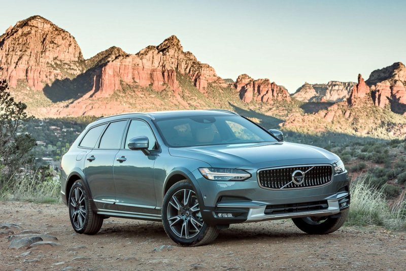 Volvo v90 Cross Country 2021
