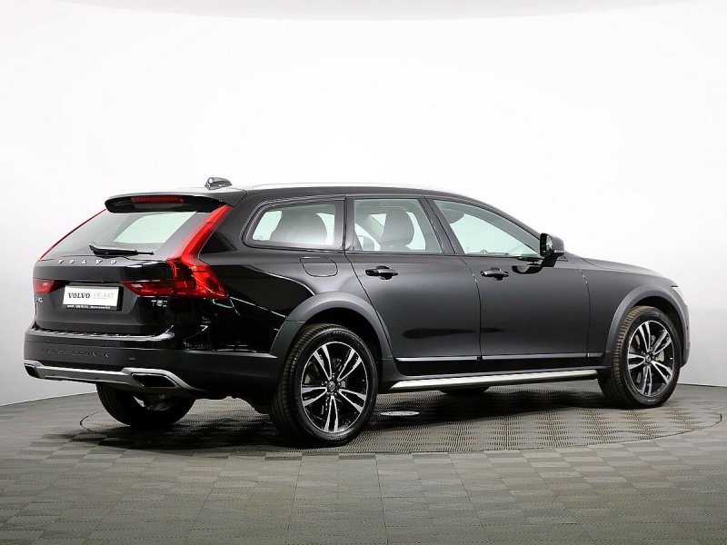 Volvo v90 Cross Country