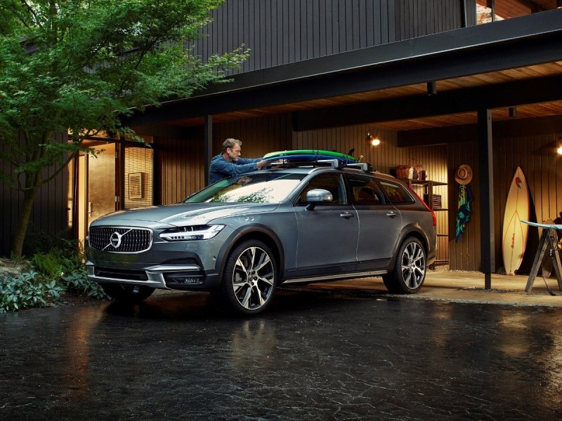 Volvo v90 Cross Country 2017