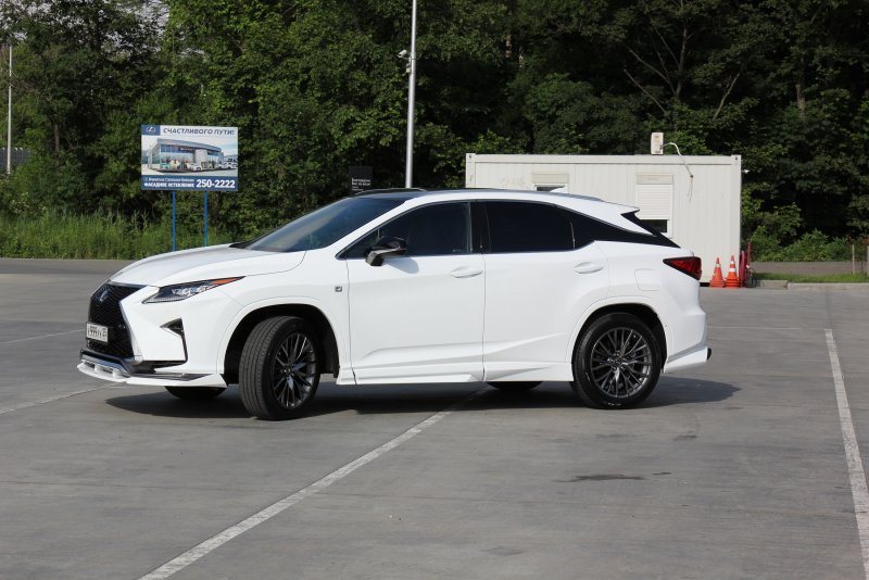 Lexus LX 200t