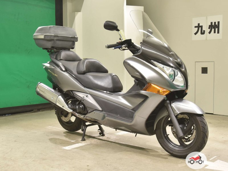 Honda Silver Wing 600