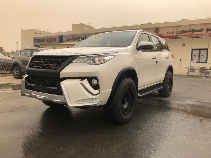 Toyota Fortuner TRD 2018