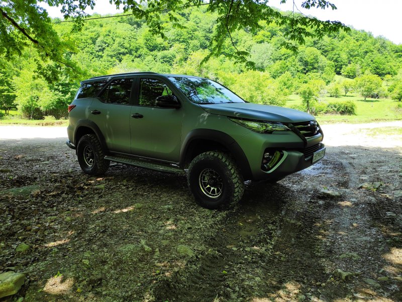 Toyota Fortuner 2018 off Road Tuning