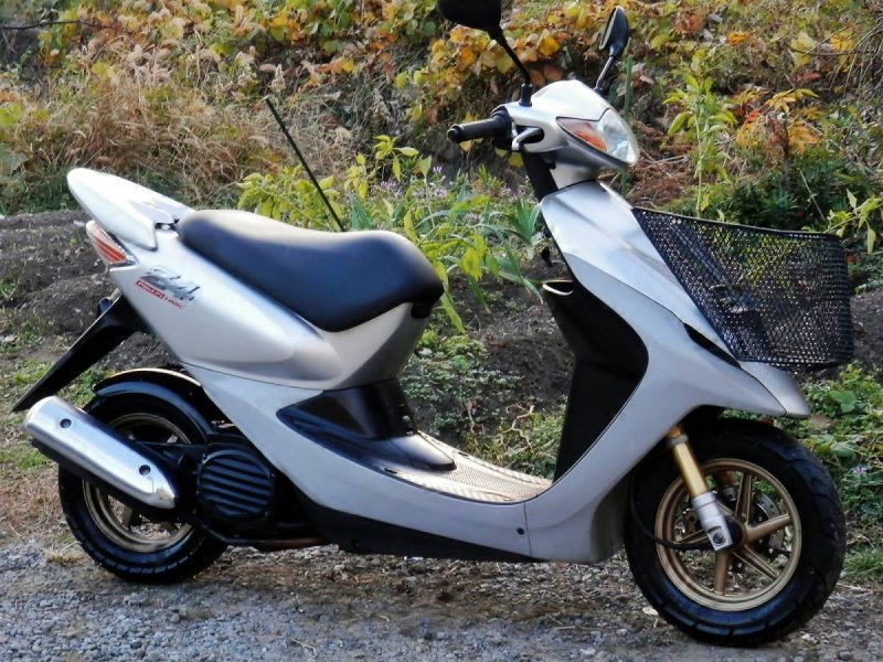 Мопед Honda Dio af 27