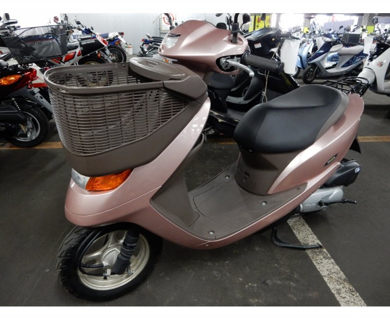 Скутер Honda Dio cesta