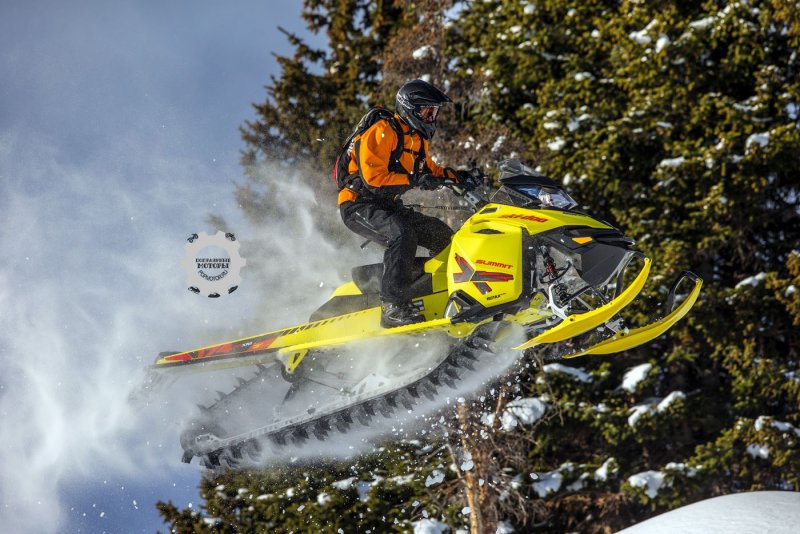 Snowmobile Ski Doo