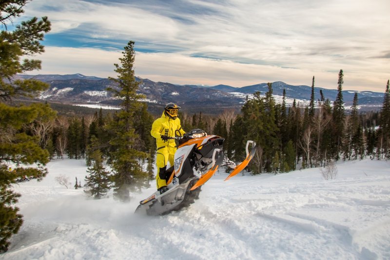 Горный снегоход Ski Doo