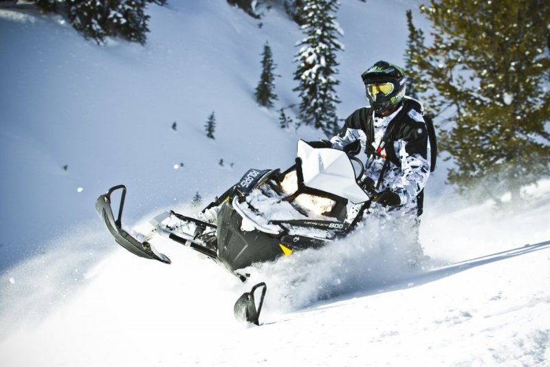 Polaris Snow