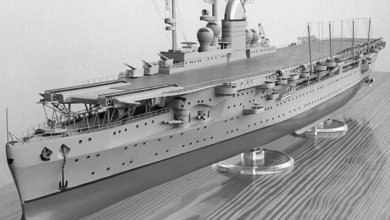 Graf Zeppelin корабль