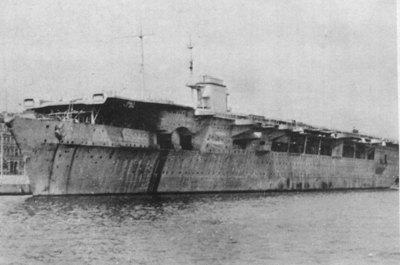Graf Zeppelin немецкий авианосец