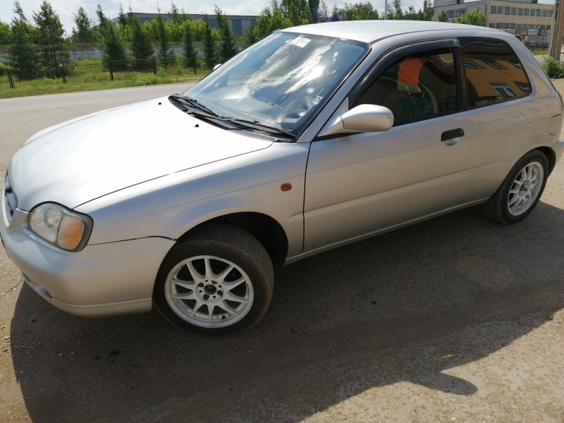 Сузуки Култус 1998 хэтчбек