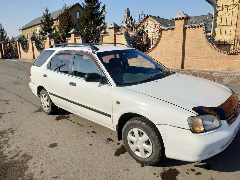 Сузуки Култус 2001 белый