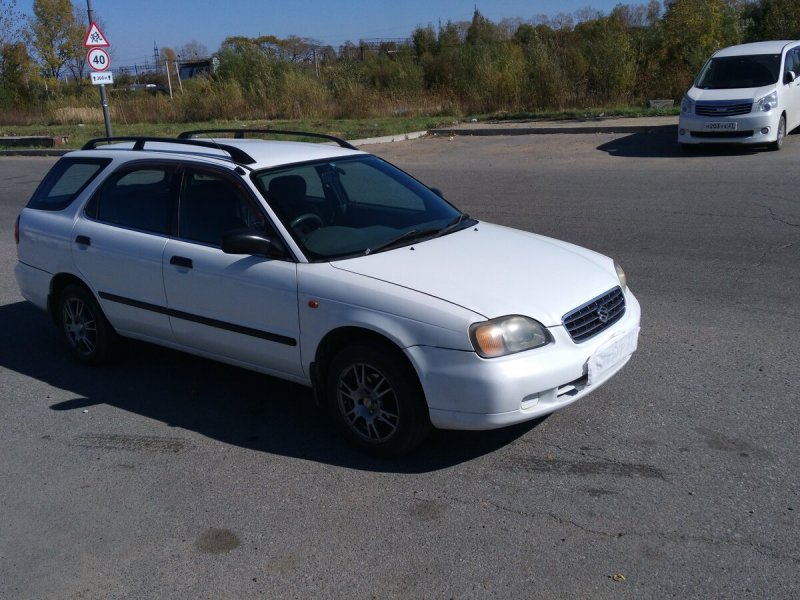 Suzuki Cultus 2000