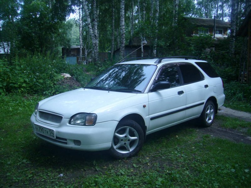 Suzuki Cultus Wagon 2002