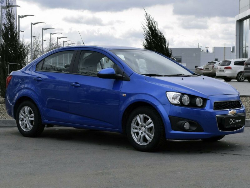 Шевроле Авео т300 седан синий