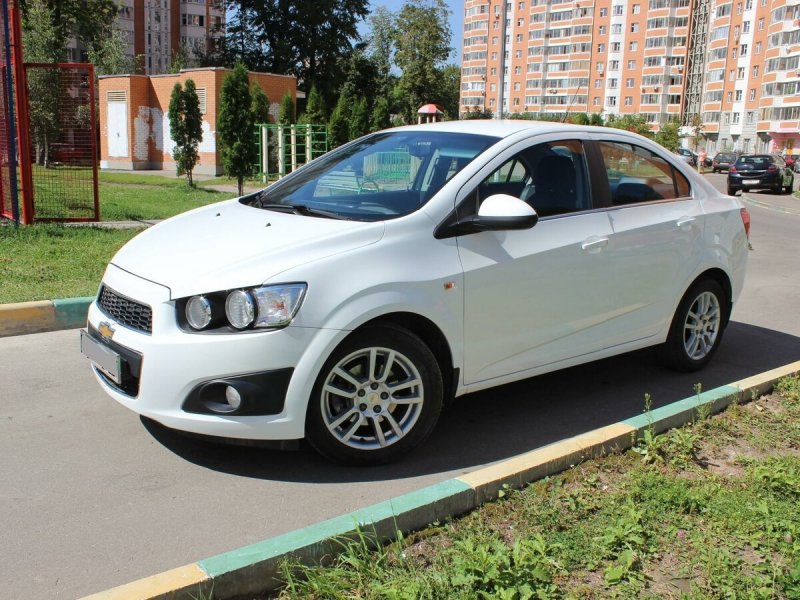 Авео т300 белая