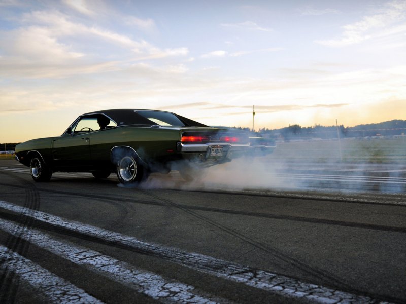 Dodge Charger 1969 бернаут
