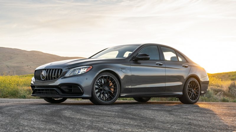 Мерседес c63 s AMG седан