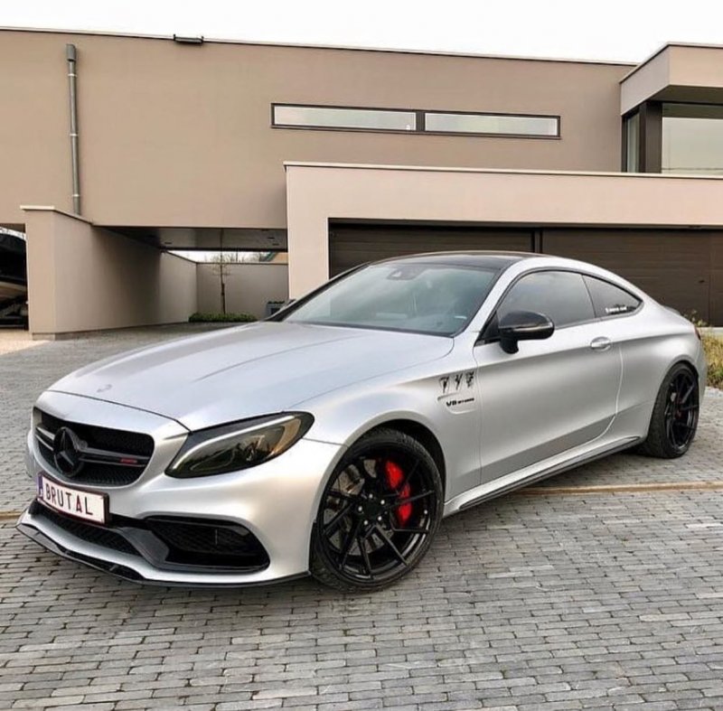 Mercedes Benz c63s AMG