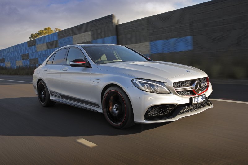 Мерседес Бенц c63s АМГ