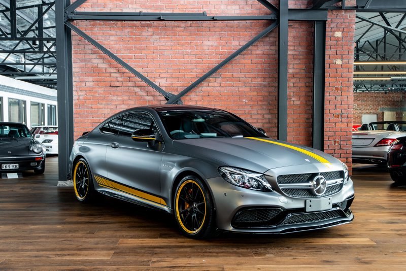 Мерседес Бенц c63s АМГ
