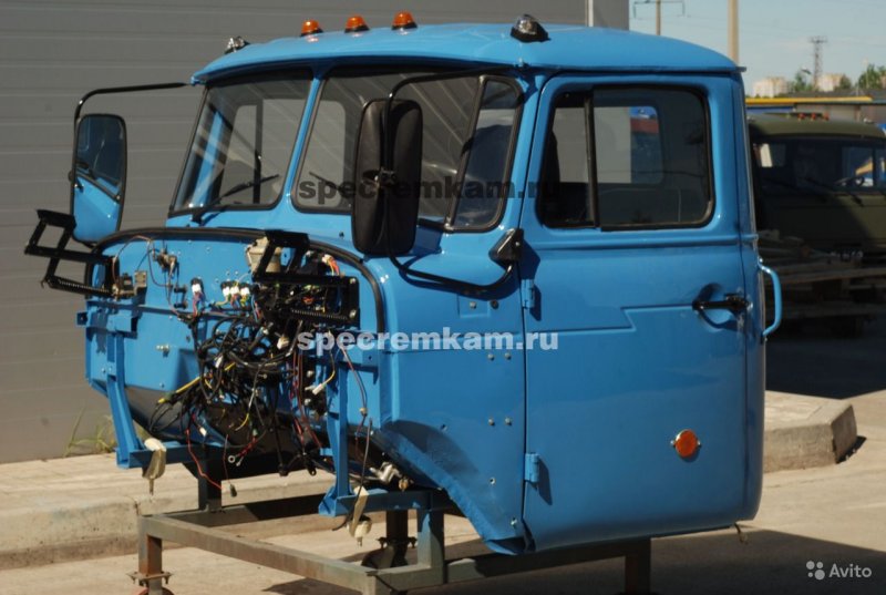 Урал 4320 кабина