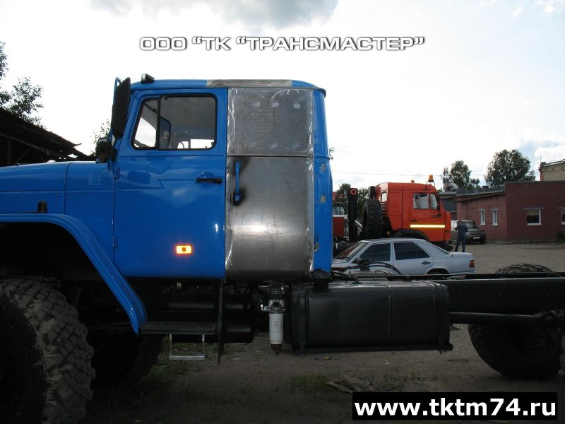 Урал 4320 салон приборная