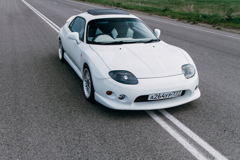 Mitsubishi FTO 2