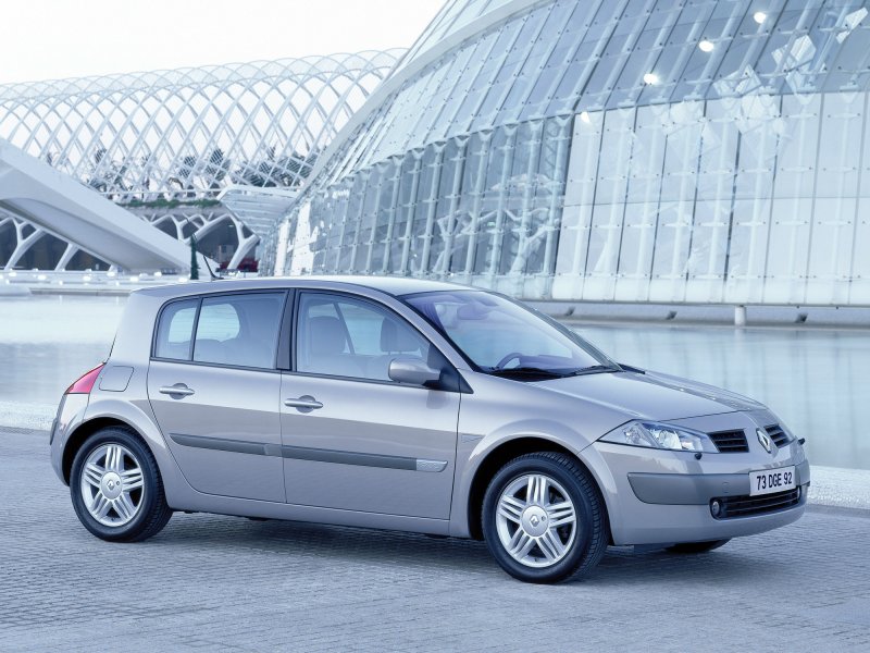 Renault Megane 2 хэтчбек