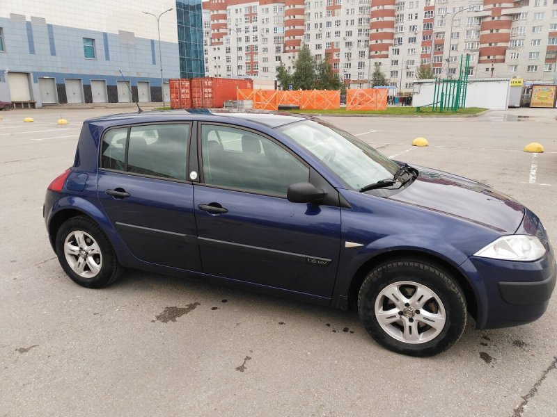 Рено Меган хэтчбек 2004