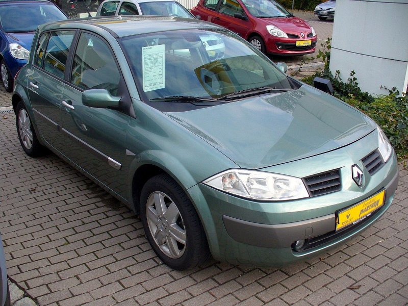 Рено Меган 2006 хэтчбек черный