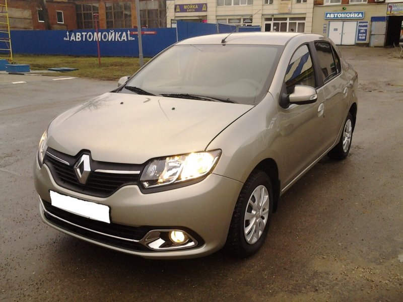 Renault Logan 2014 бежевый